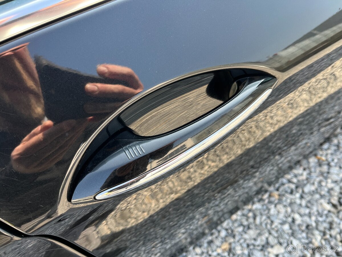 BMW F11 520D Touring LCI - 13