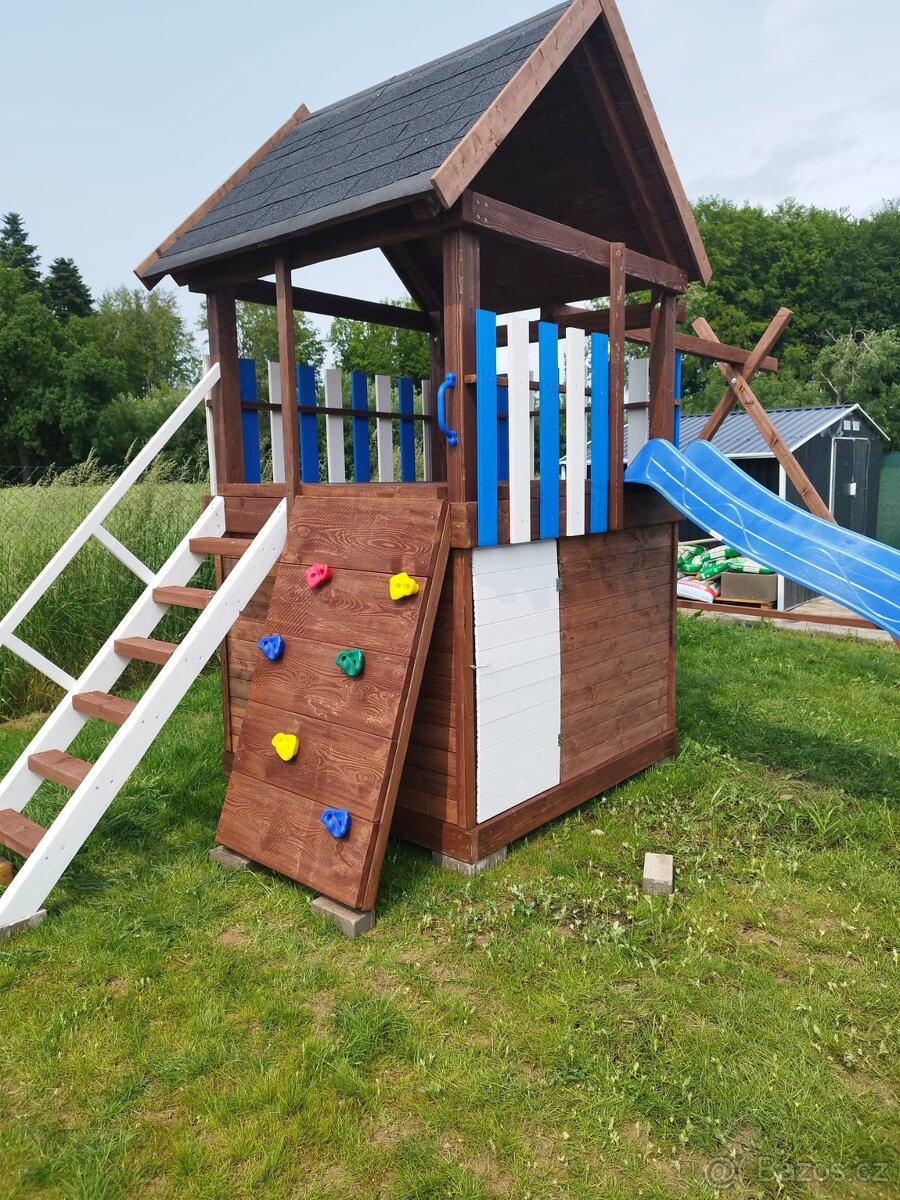 Dětské hřiště - 13