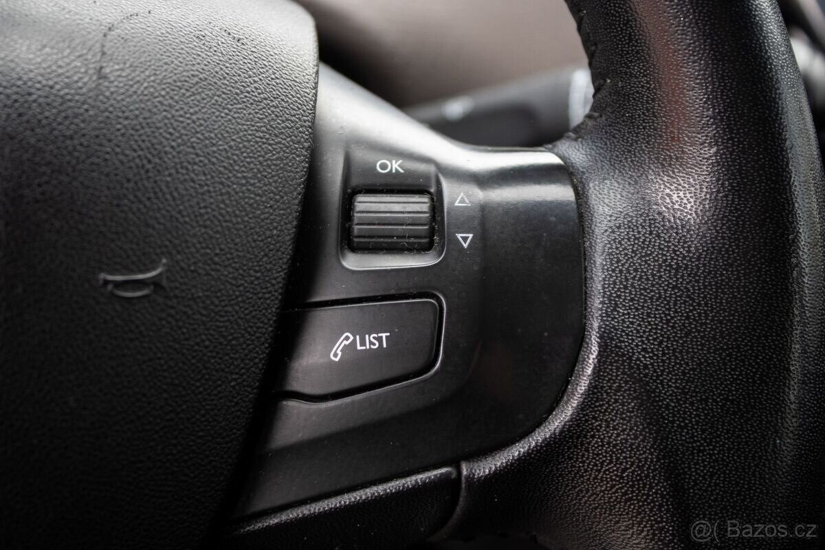 Peugeot 2008 1.4 HDi Active / 50kW / M5 / 2014 - 13