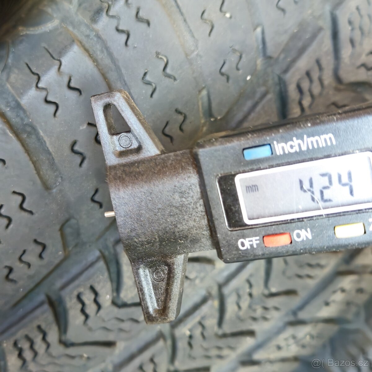 Zimní kola Volkswagen, Mercedes 235/65/16C č. AK01 - 13