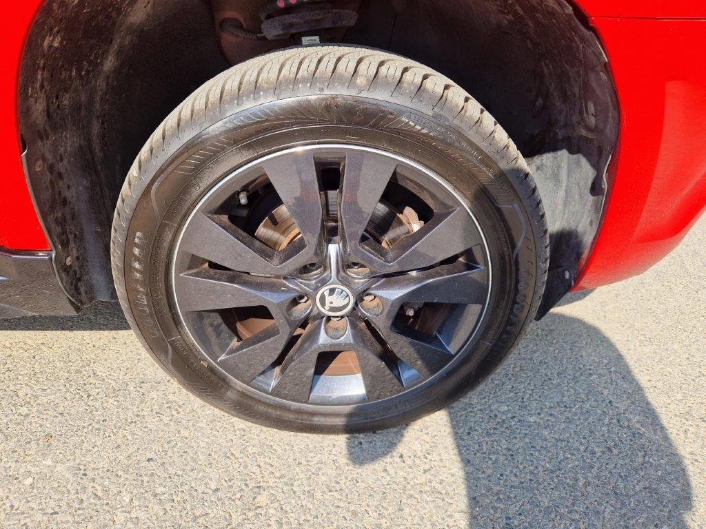 Škoda YETI 1,2 TSI 77KW MONTE CARLO, navi, xenon - 13