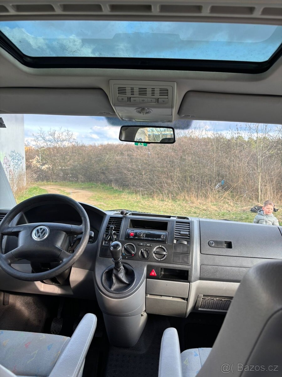 VW Transporter T5 1.9 tdi 77kW - 13