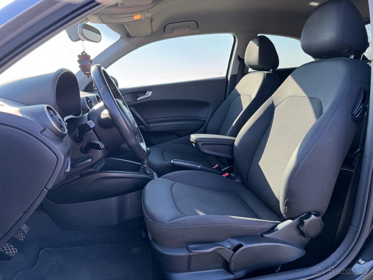 Audi A1, 1.6 TDI (77 kW) XENON - 13
