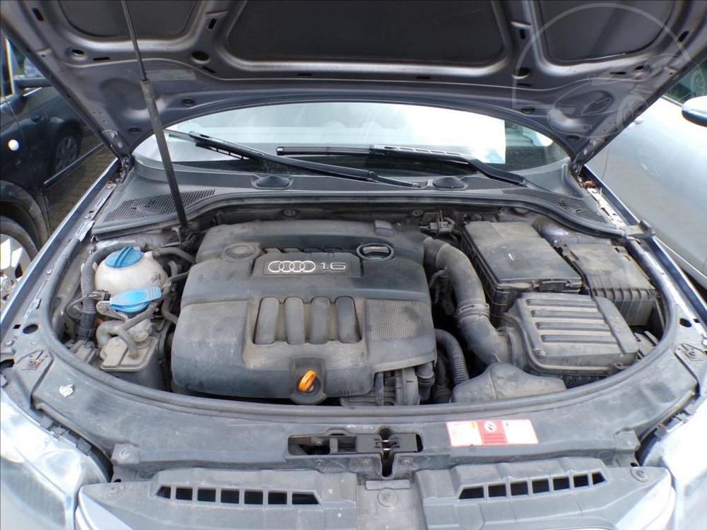 Audi A3 1,6 i DIGI.KLIMA - 13
