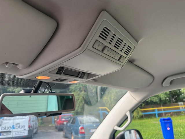 REZERVACE-VW T5 Multivan 2.0 TDI , dsg, 2011 - 13