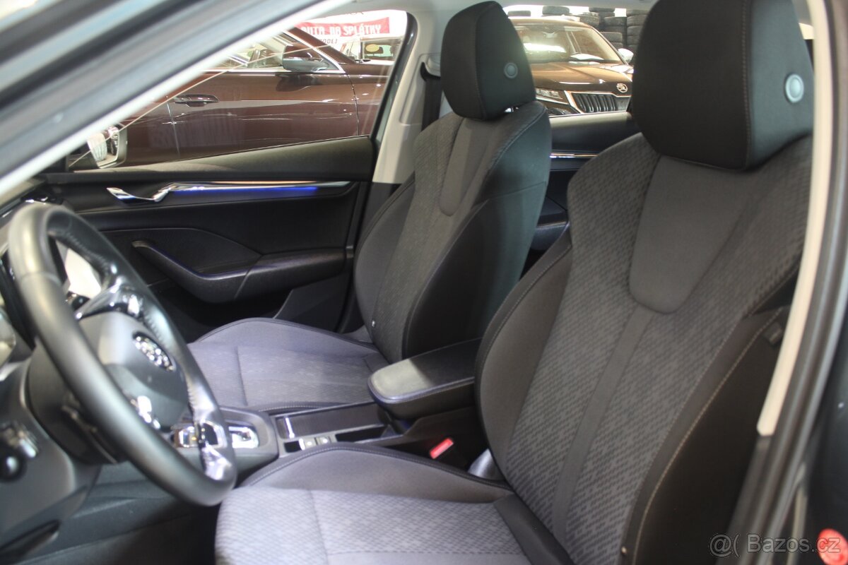 Škoda Octavia IV 2.0TDI DSG Display LED Tažné Model 2021 - 13