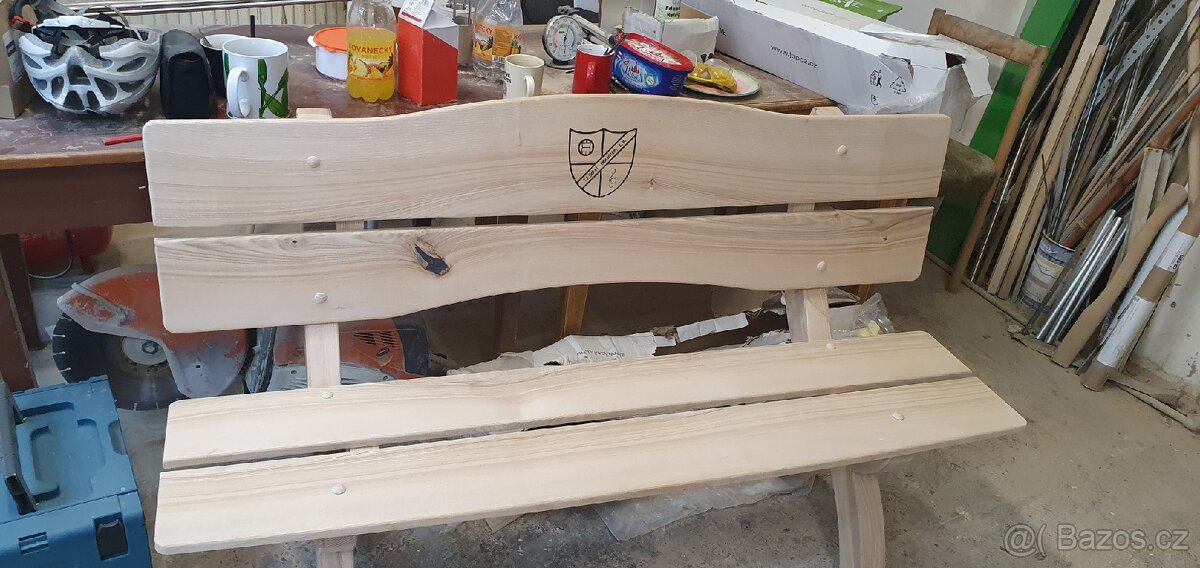 Zahradní lavička - 13