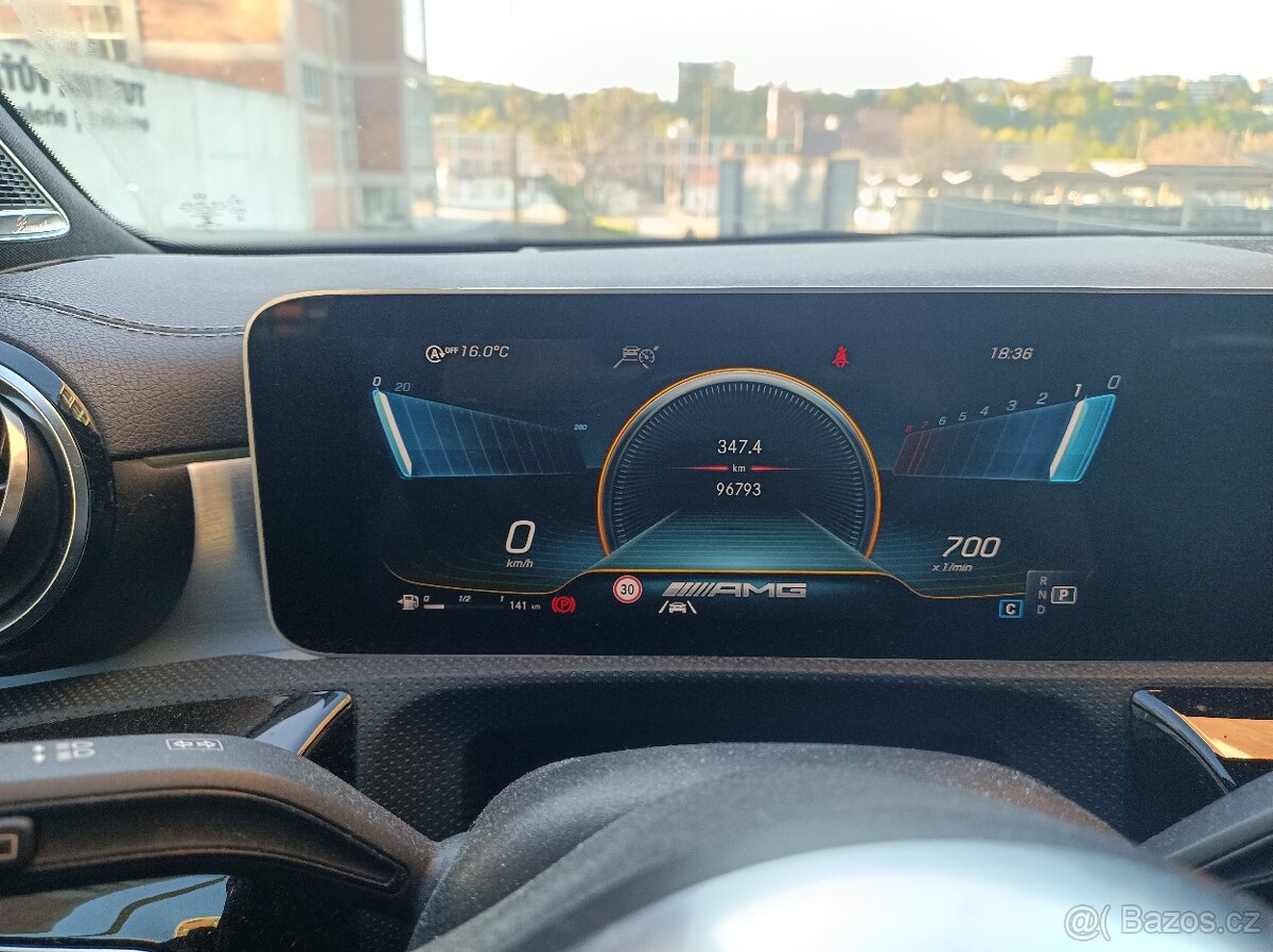 Mercedes A35 AMG - 13