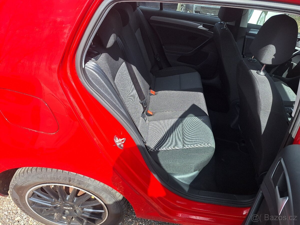 VW Golf 1.2Tsi rv.2016 5dveři - 13