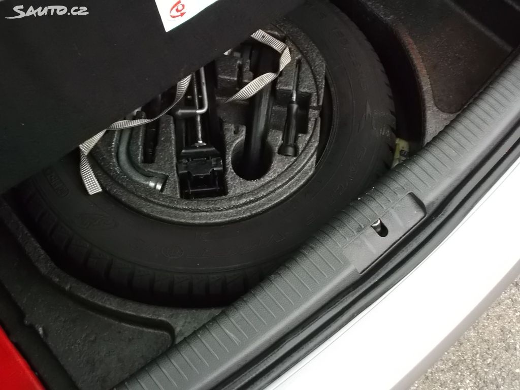 Volkswagen Golf 1,4 16V aut.kl,plnáserviska,TOPstav - 13