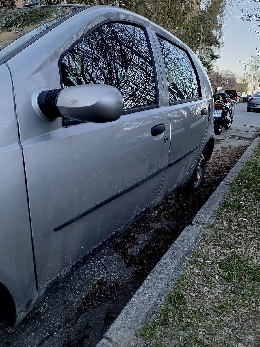 Fiat Punto - 13