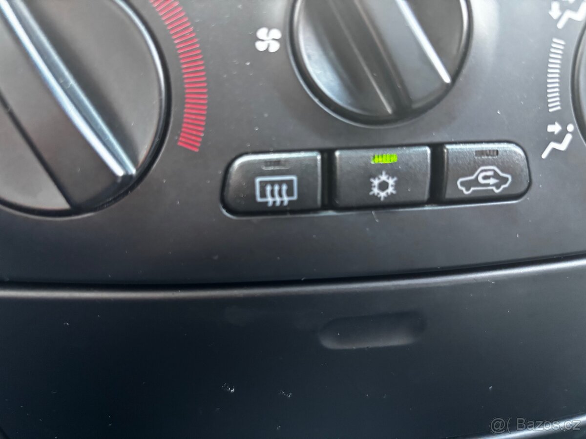 Prodam Mitshubishi 1,6 i MPV space star - 13