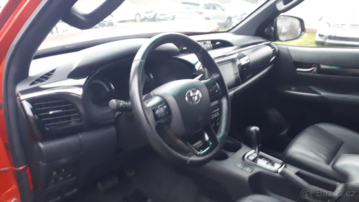 TOYOTA HILUX Adventure 2,4 110kW,r.v.2019 - 13