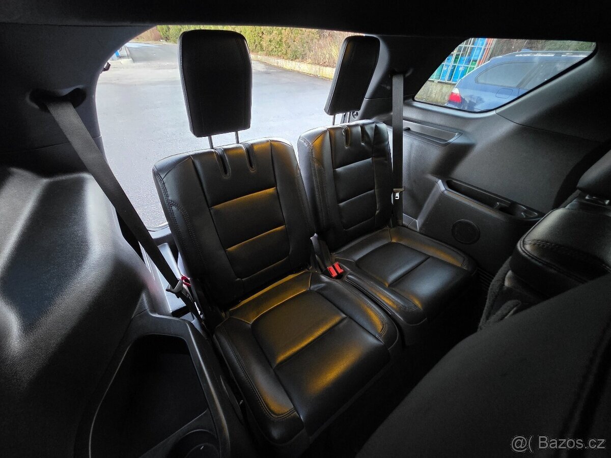 Explorer 3.5 V6 AWD, 2016 – 7 míst, pravidelný servis - 13