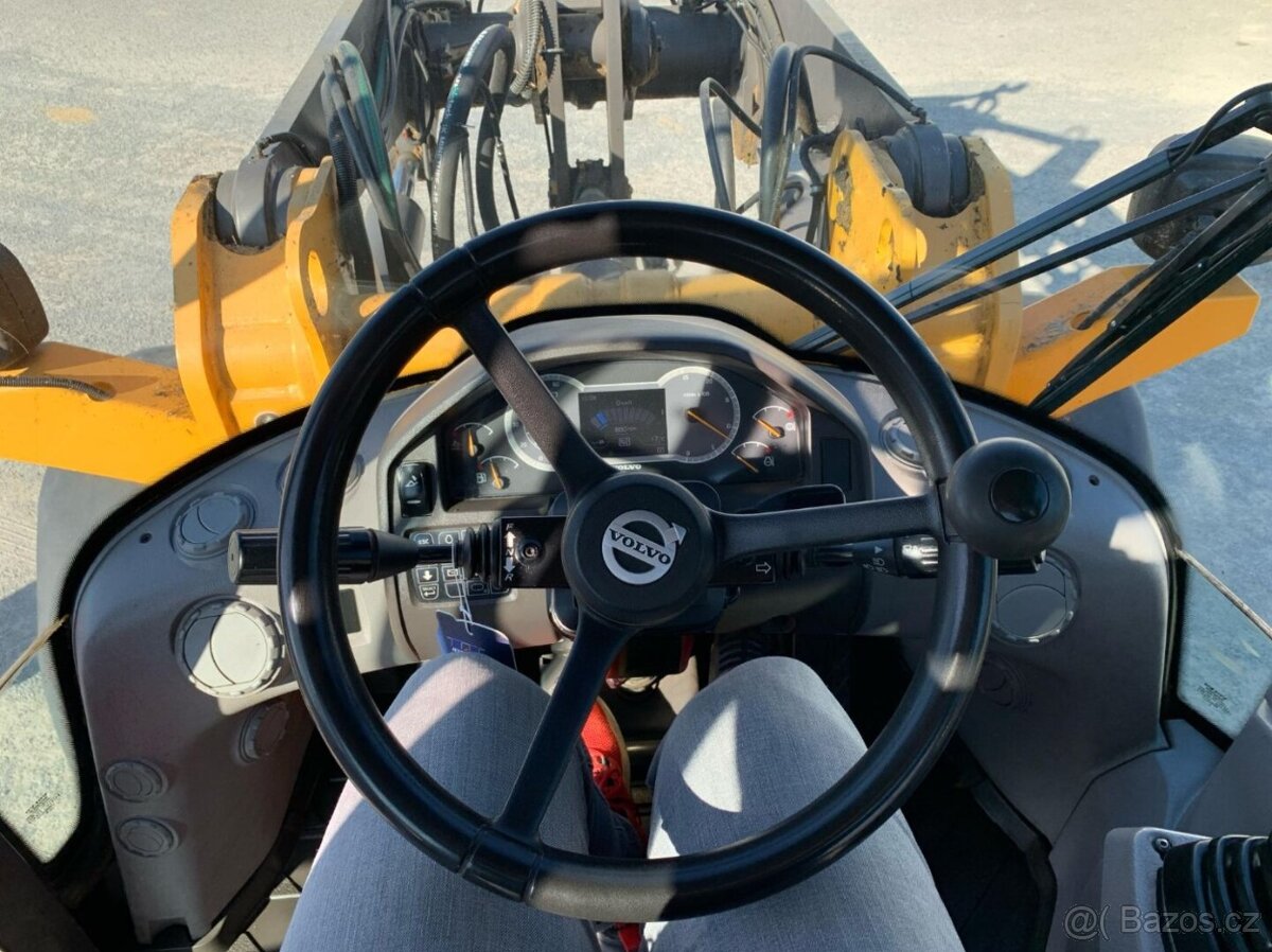 VOLVO L50H - motor po GO /0127/ - 13