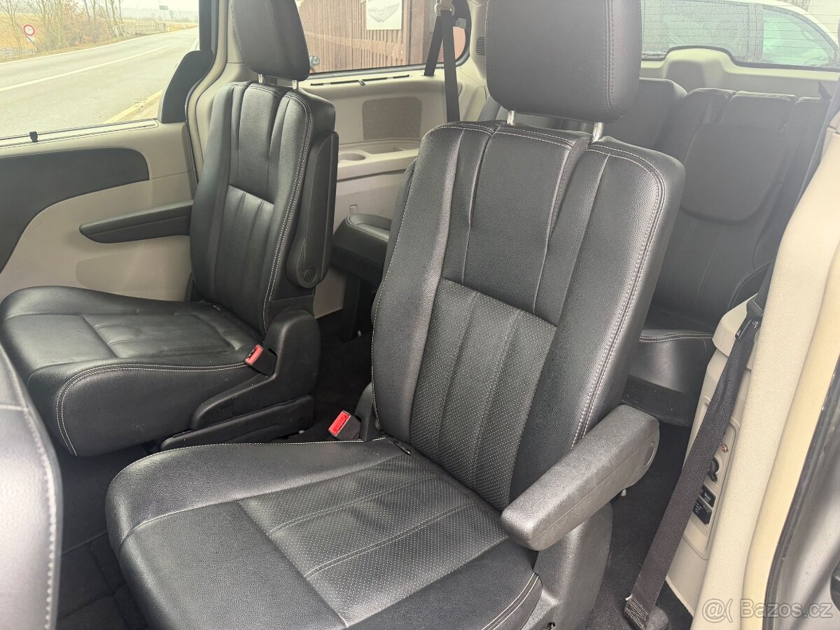 Chrysler Town Country 3,6 LPG DVD Limit 2014 - 13