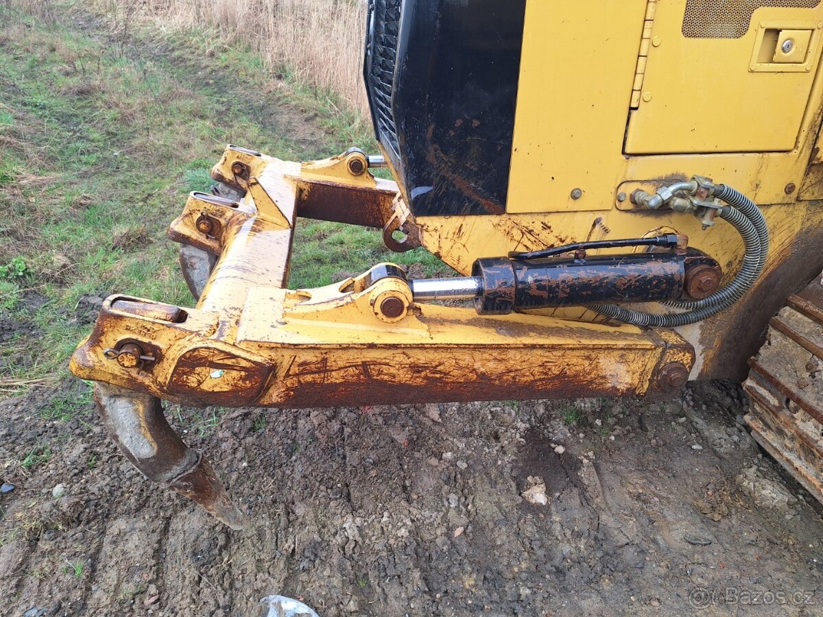 CATERPILLAR 963 D - 13