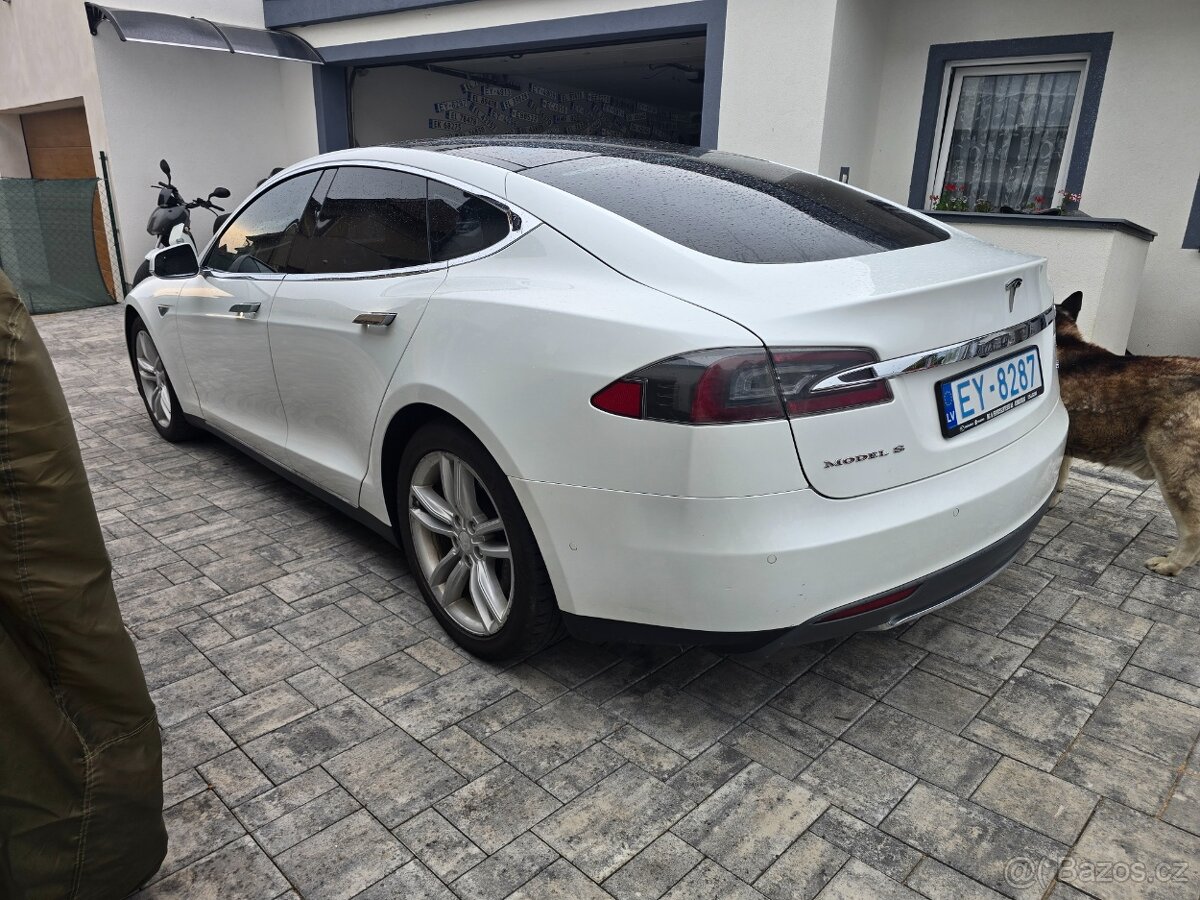 Tesla Model S90D Free Supercharger - 13