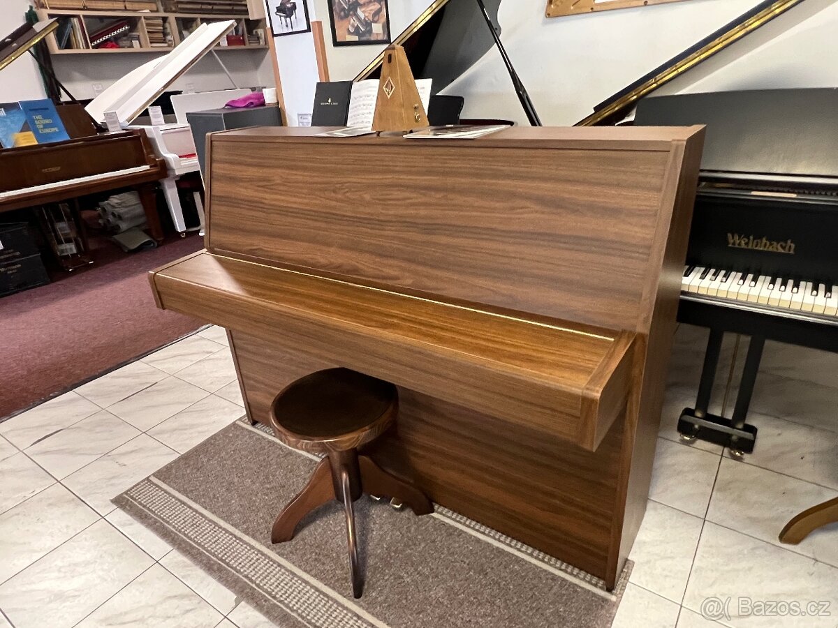 Japonské pianino Yamaha LC-201 se zárukou 5 let. REZERVACE - 13