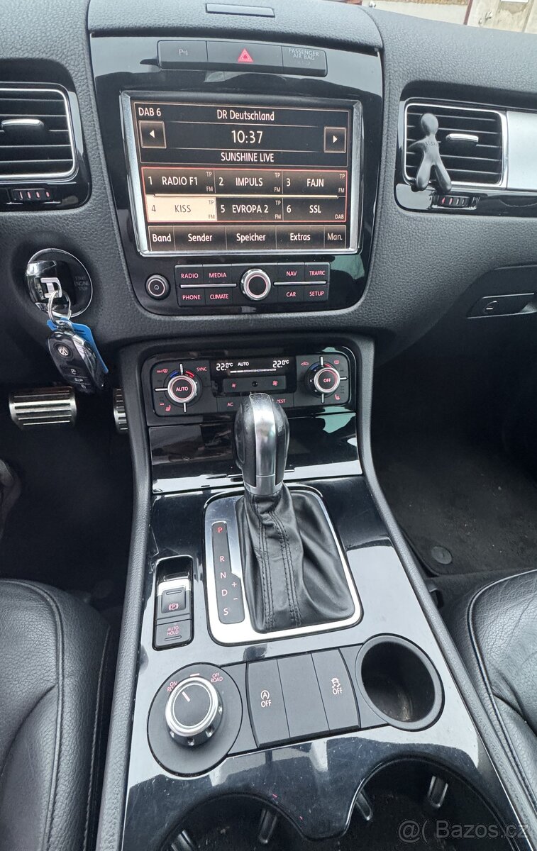 Volkswagen Touareg - 13