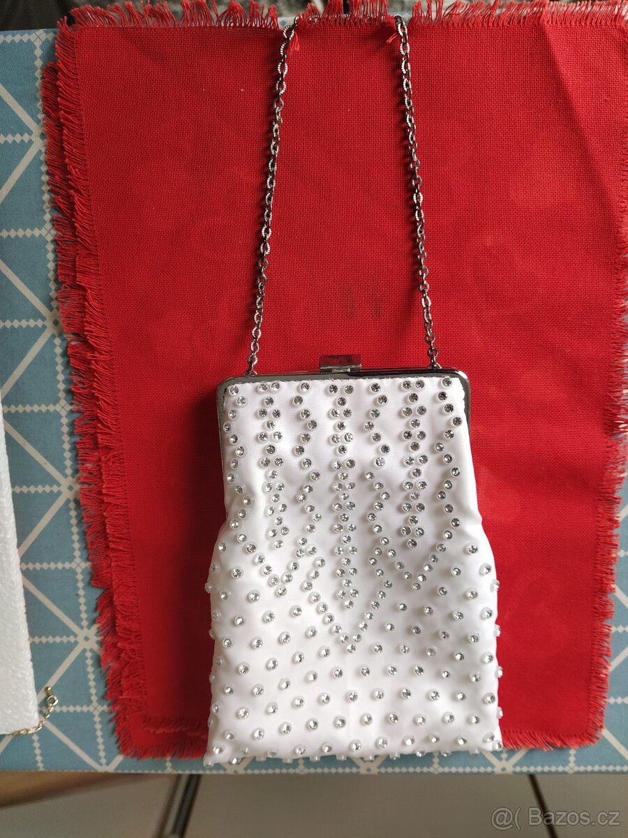 RETRO BIŽUTERIE - 13