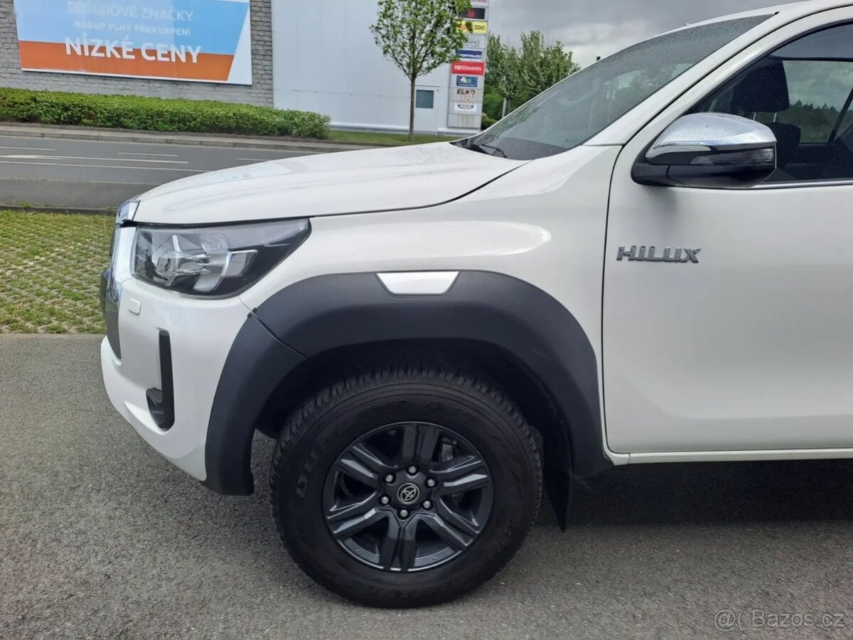Toyota Hilux - 13