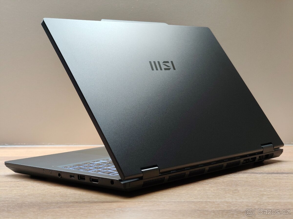 16" 144HZ_MSI VENTURE 16 AI_ULTRA 7 255H_32GB_INTEL ARC 140 - 13