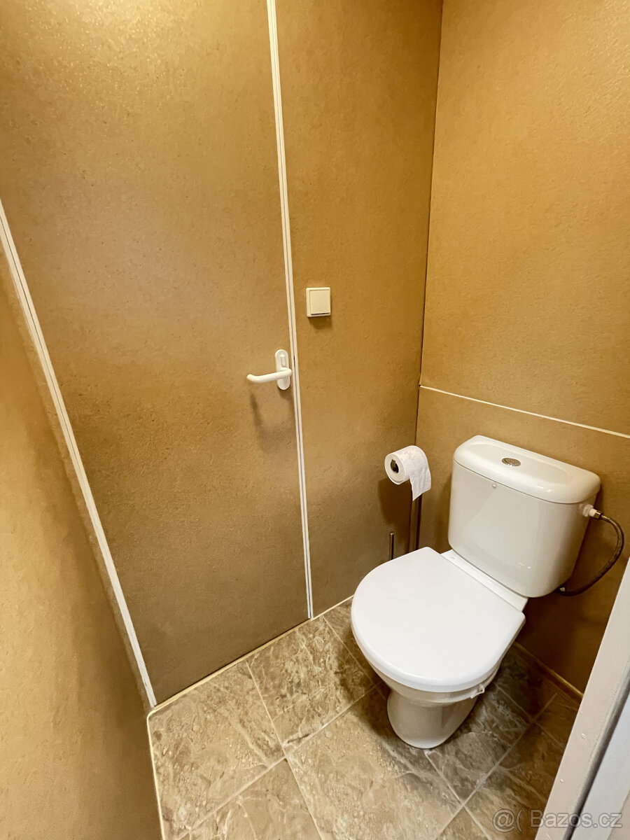 PRONÁJEM BYTU 3+1 V KLATOVECH - 13