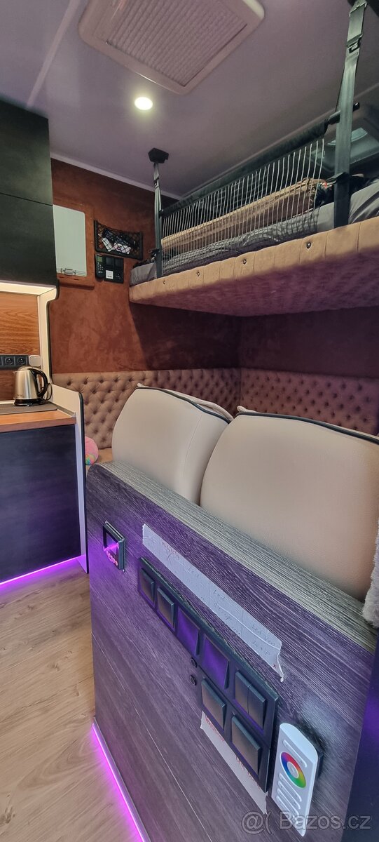 Iveco prepravnik na koně - 13