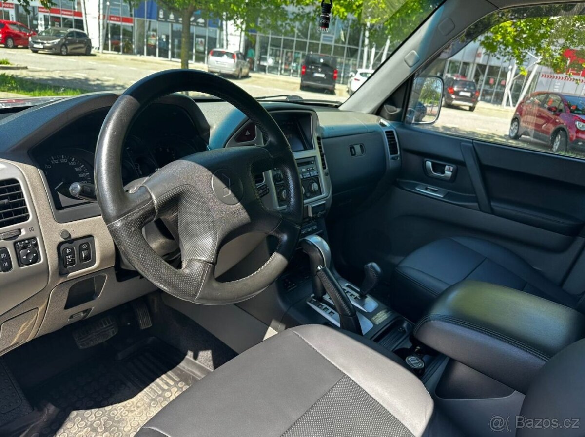 Mitsubishi Pajero 3.2 DI-D - 13