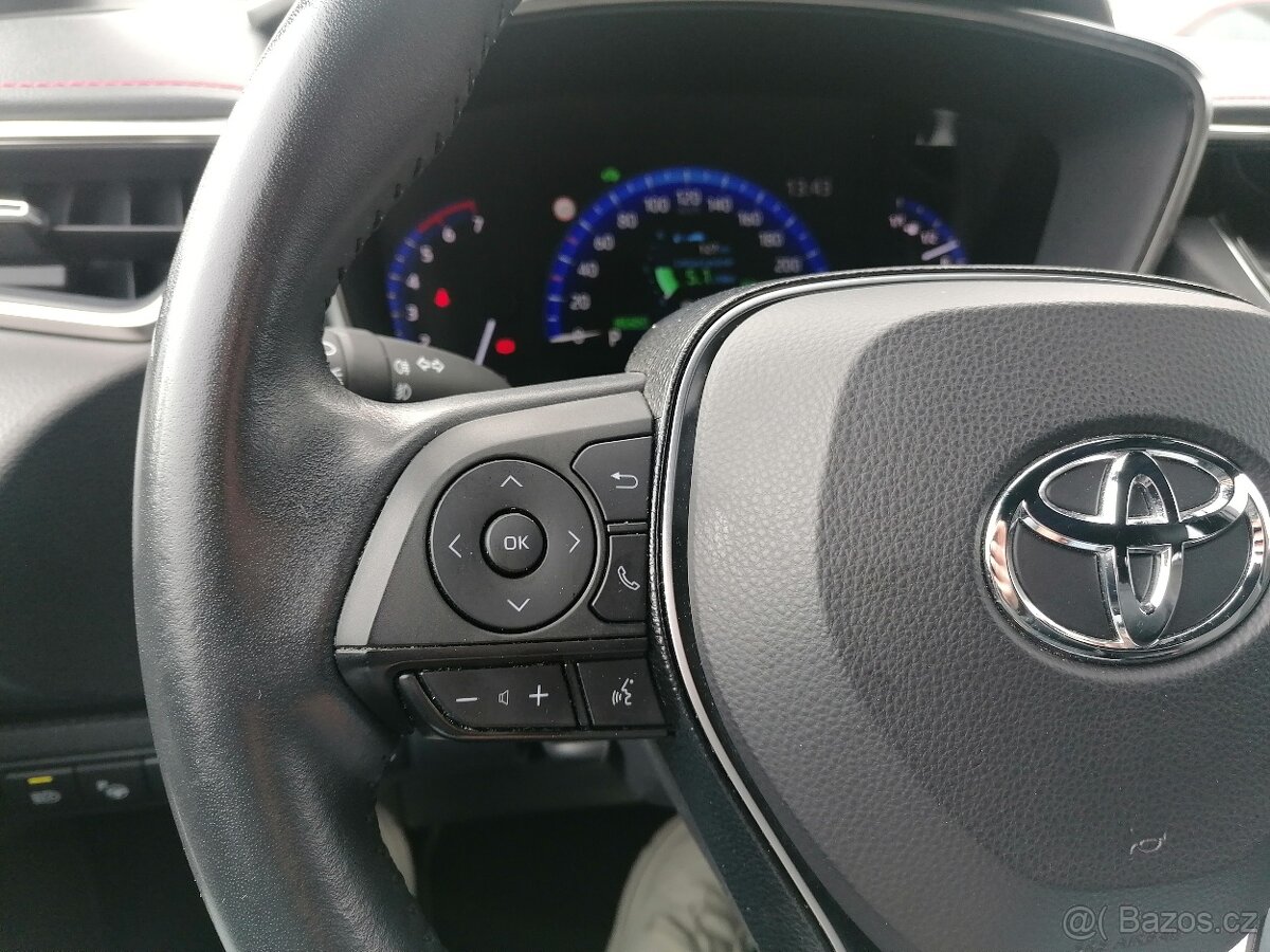 Toyota Corolla 1.8 Hybrid Premium - 13