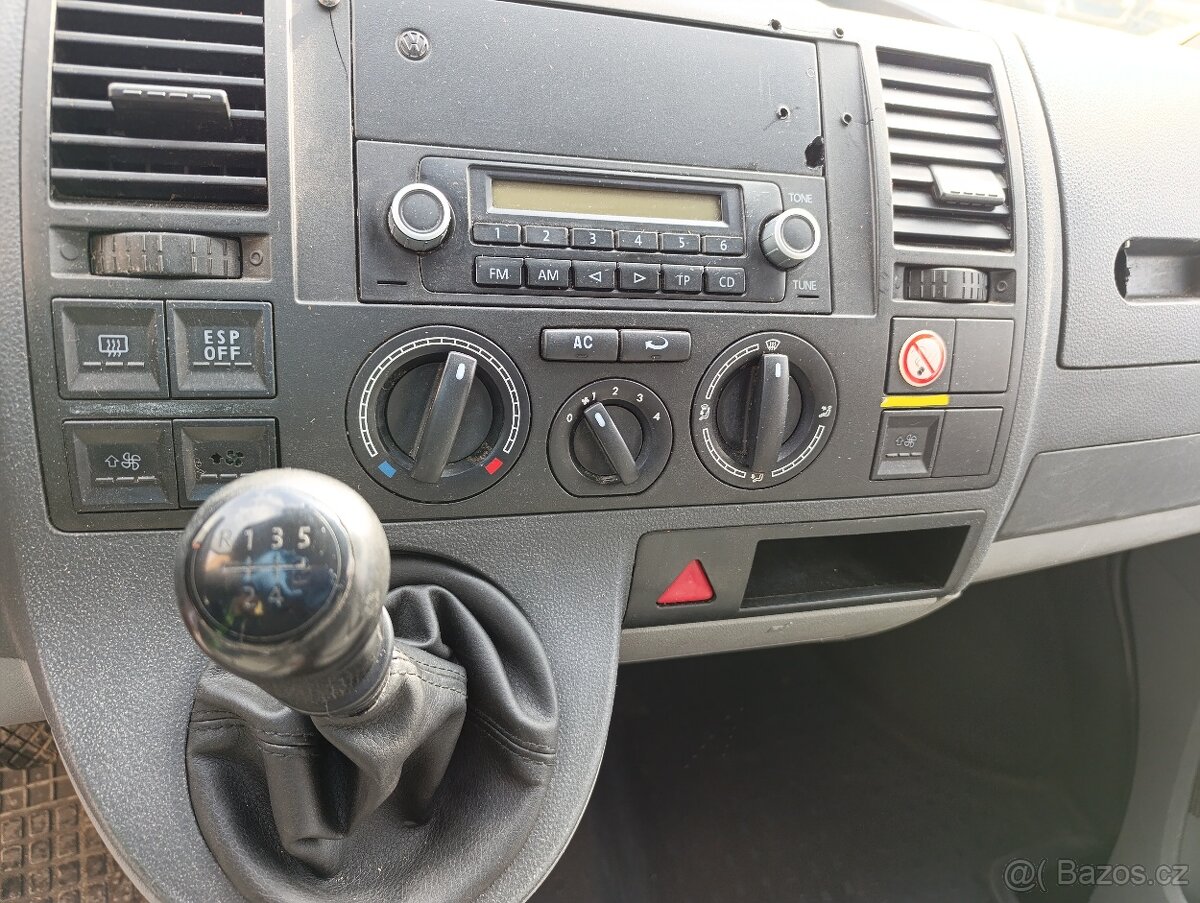 Volkswagen Transporter T5 Valník - 13