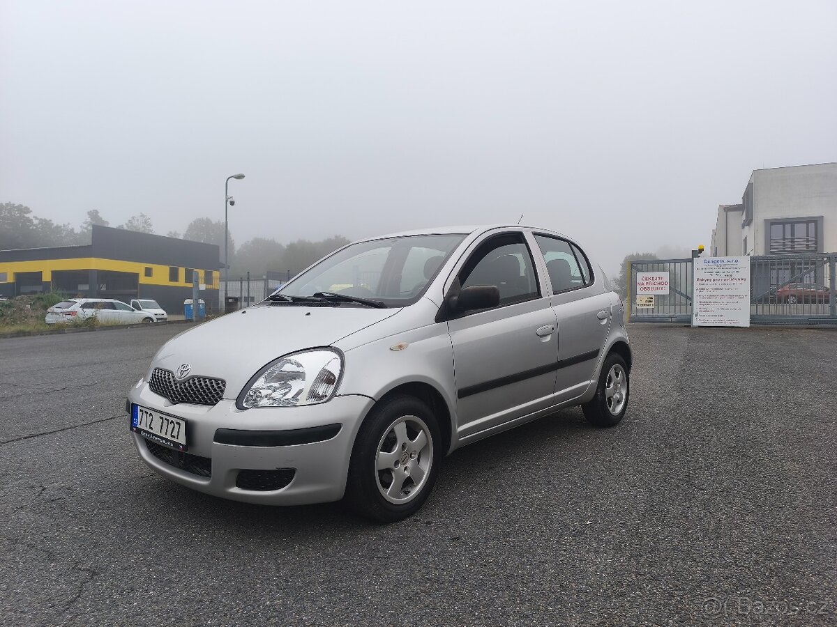 yaris 1.0 top stav - 13