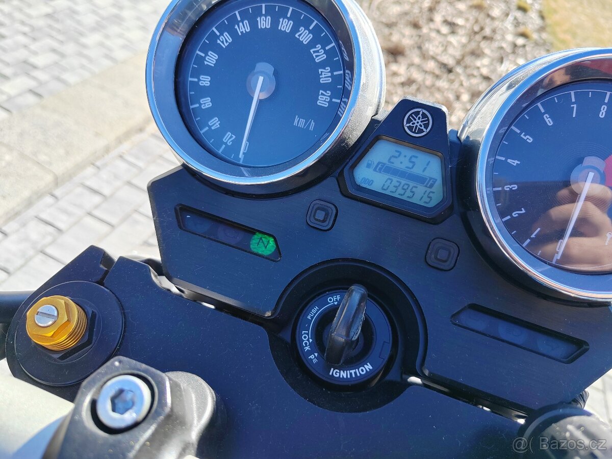 yamaha xjr 1300 sp - 13