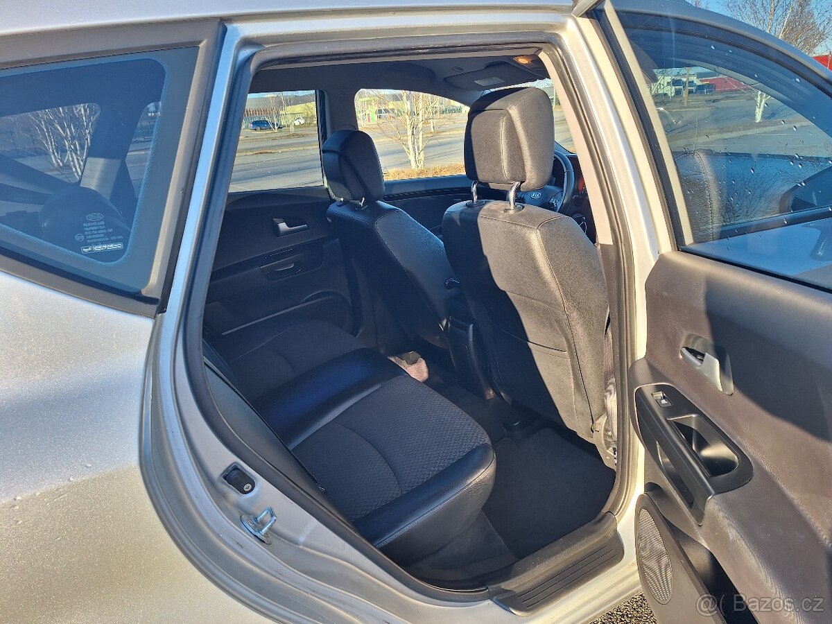 Kia ceed 1.6 CRDi Facelift MAX VÝBAVA - 13