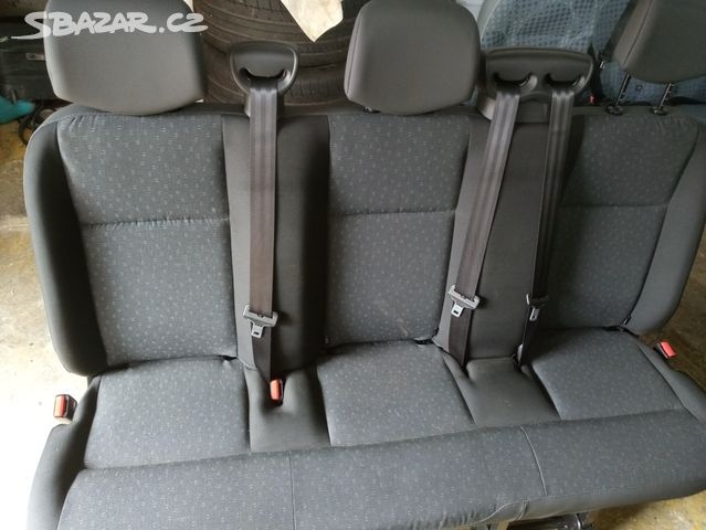 PRODÁM TROJSEDAČKU RENAULT MASTER RV 2018. S PÁSY - 13