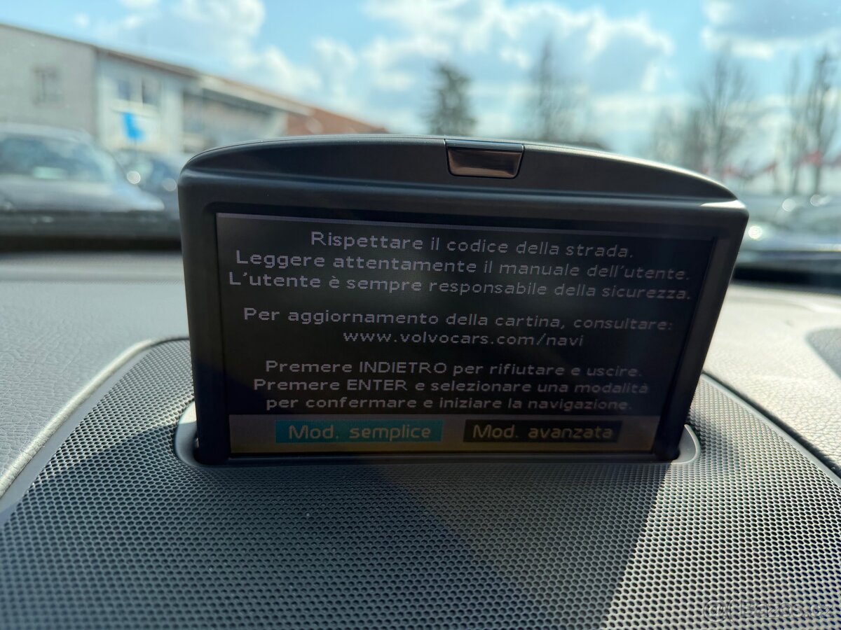 Volvo XC90 2.4 D5 - 13