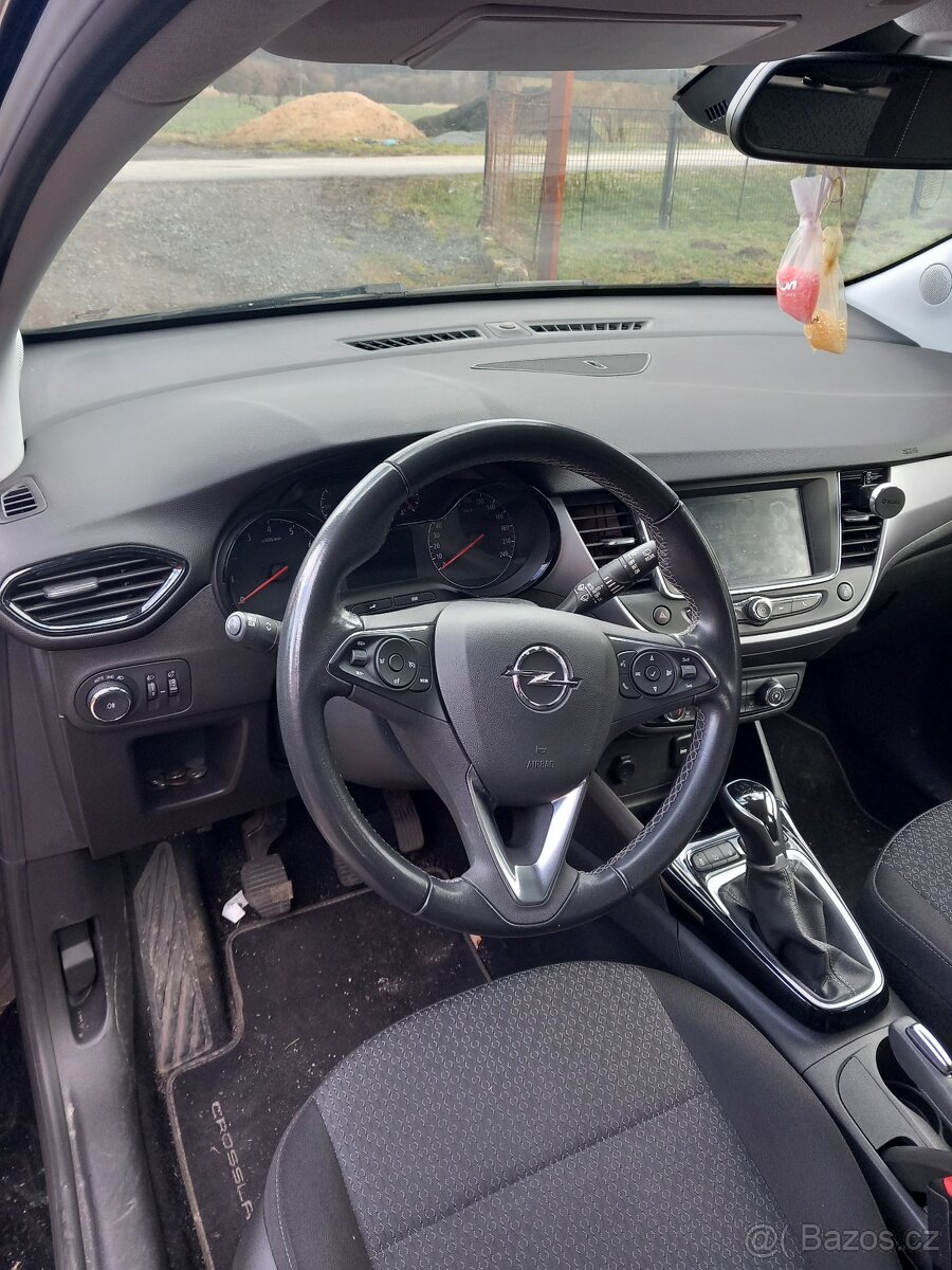 Opel Crossland 1.2 - 13