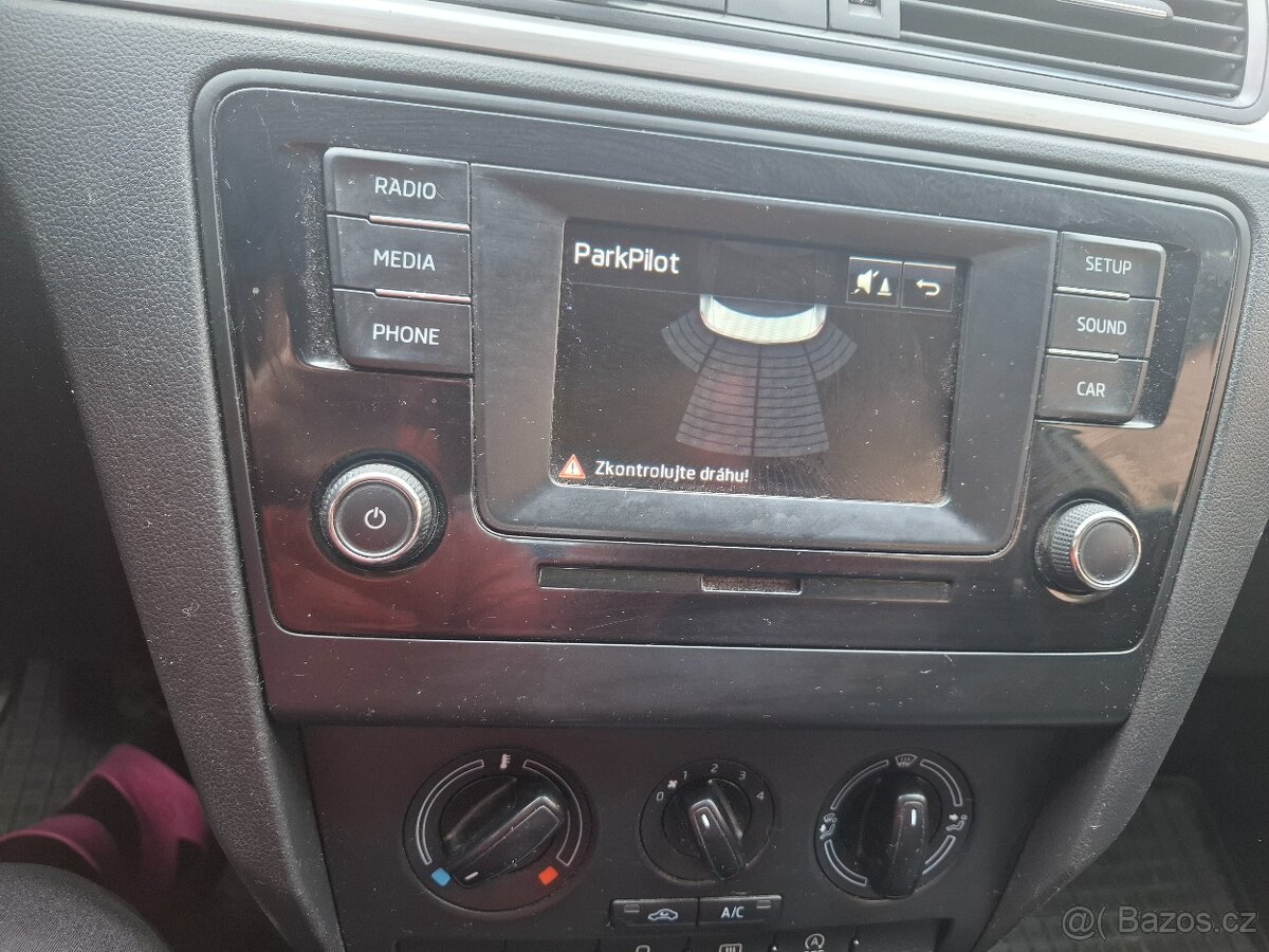 Rapid bílý 1,4 TDi - 13