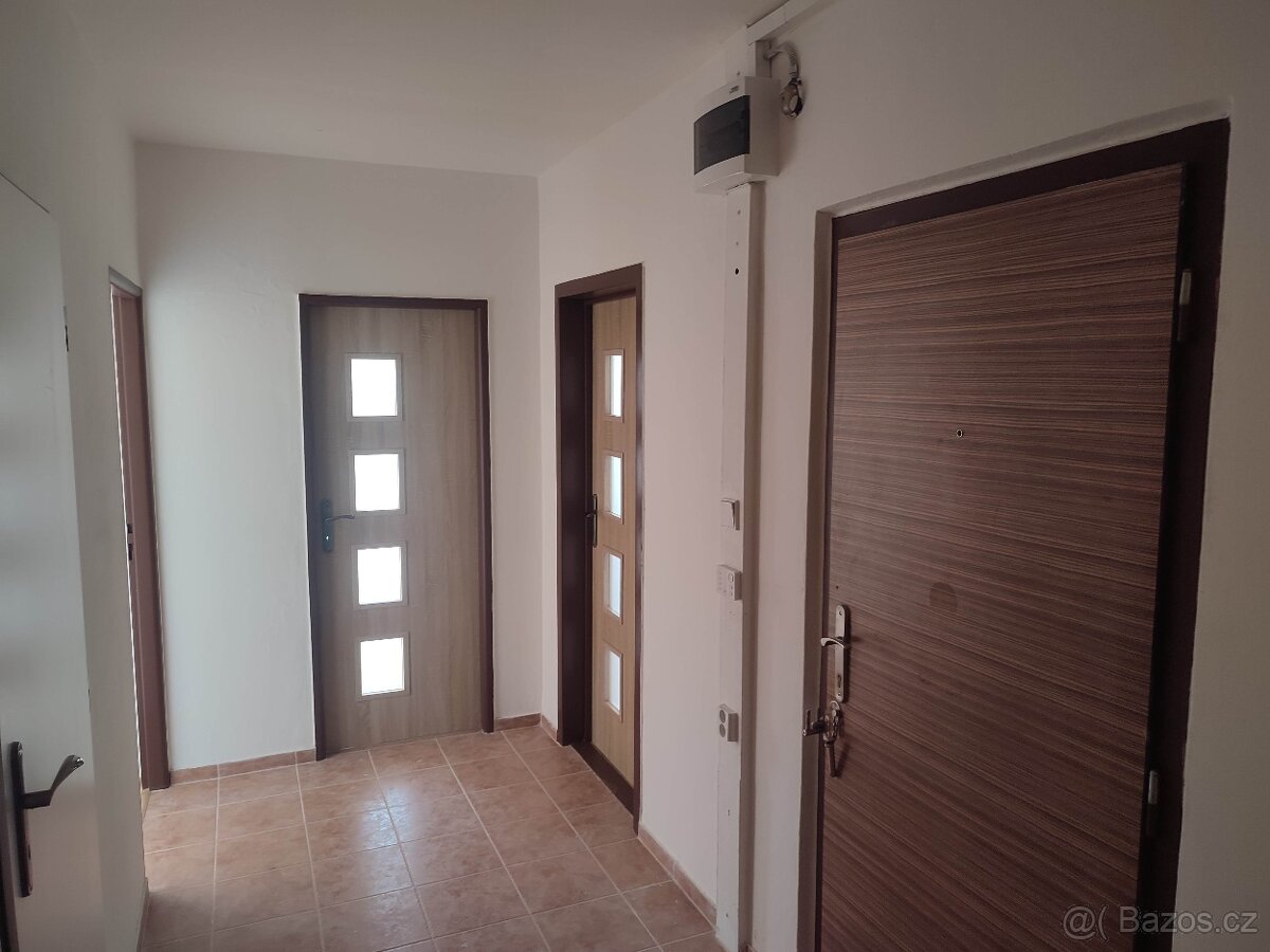 Byt k pronájmu - 13