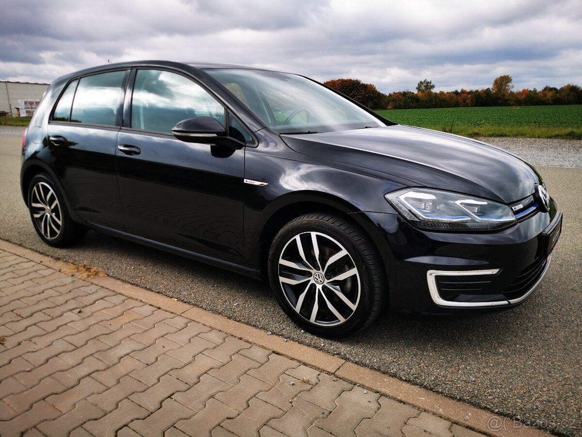 VW e-Golf 36kw, VELMI PĚKNÉ ELEKTRO - 13