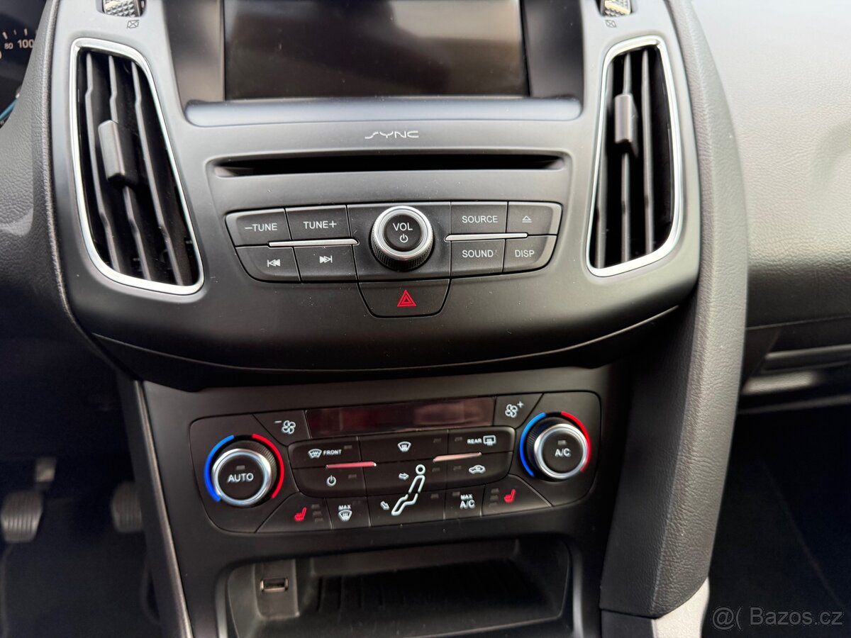 FORD FOCUS 1.5i 110kW TOURNIER COOL&CONNECT /NAVI/ - 13