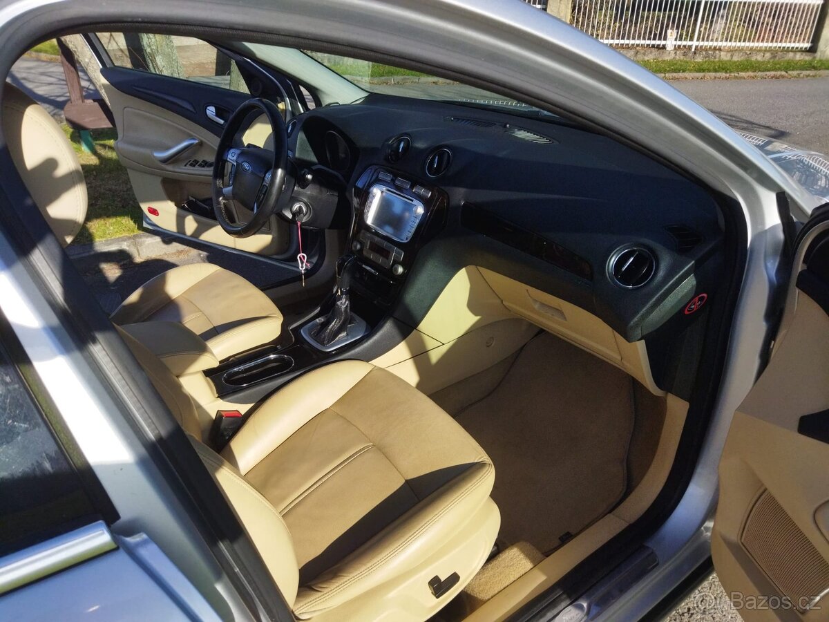 Ford Mondeo 2.0 TDCi GHIA-AUTOMAT-BÍLÁ KŮŽE-Čerstvý servis - 13
