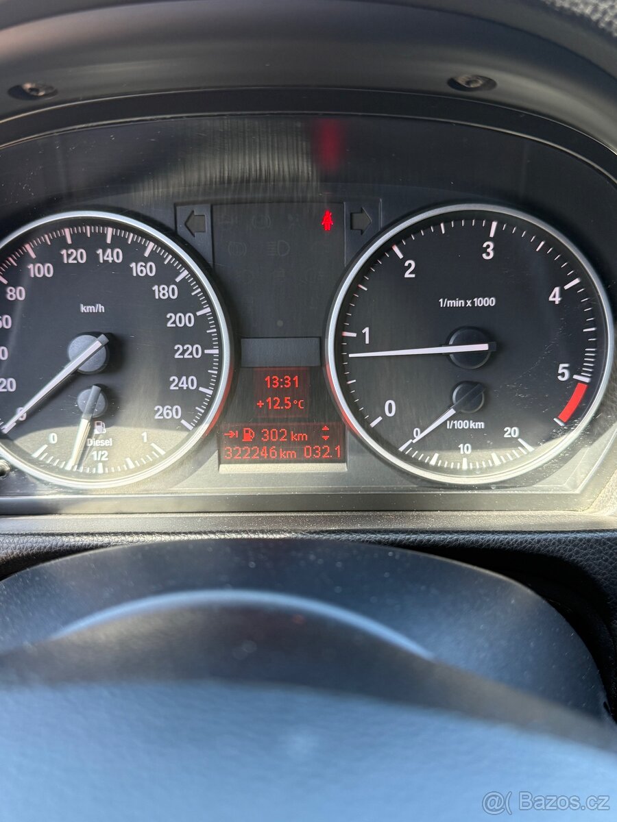 BMW e91 2.0D 105kw 2011 - 13