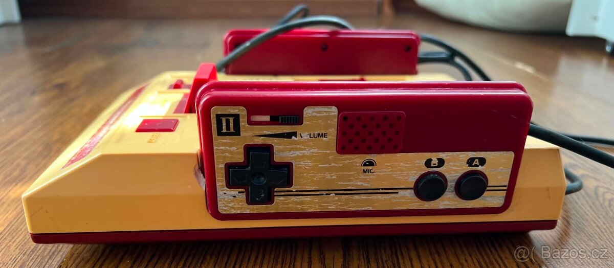 Nintendo Famicom - 13