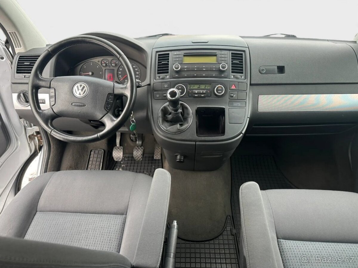 Prodávám Volkswagen Multivan 2.5Tdi 96kw - 13