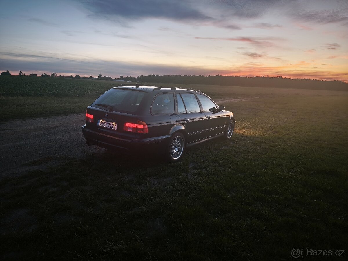 BMW E39 Kombi 540i 6q - 13
