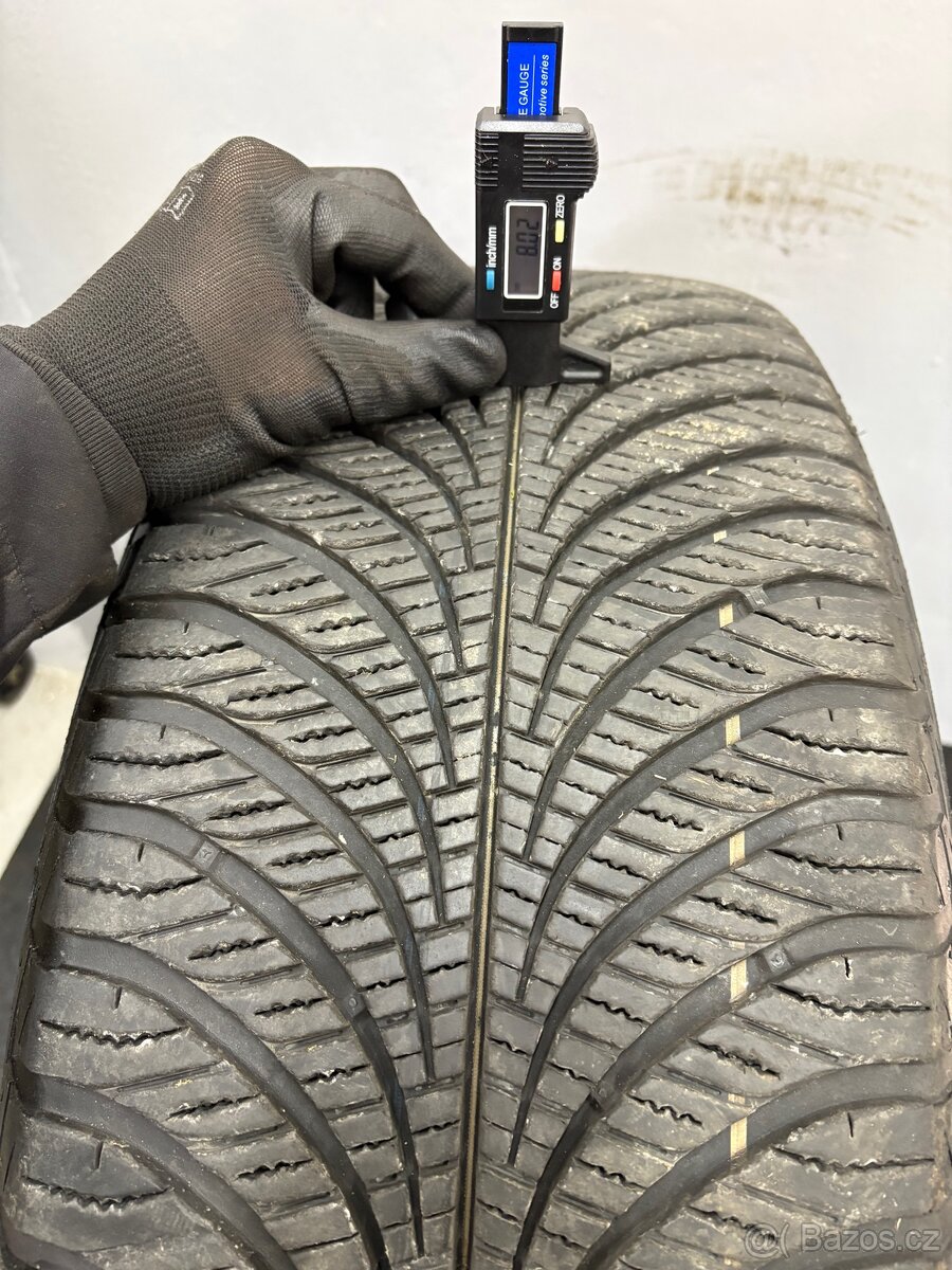 VW Touareg Sebring antracit 255/55/19 TPMS (J6) - 13