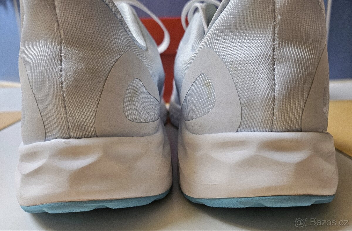 New Balance sportovní obuv Gpariie4, vel. 38,5 - 13