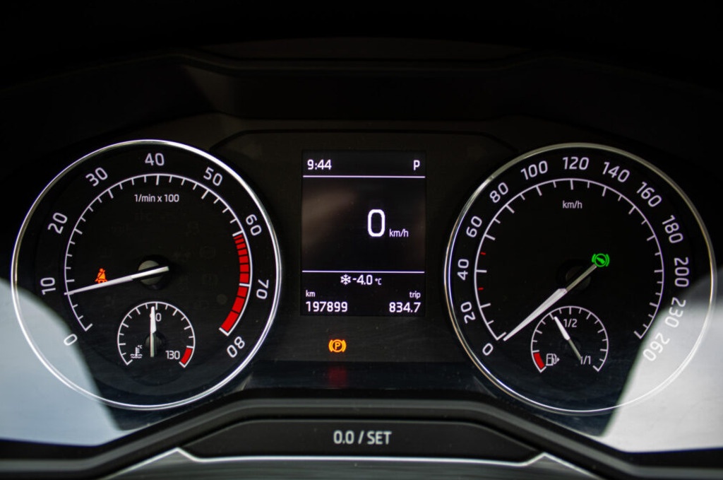 Škoda Superb Combi 2.0 TSI Ambition DSG - 13